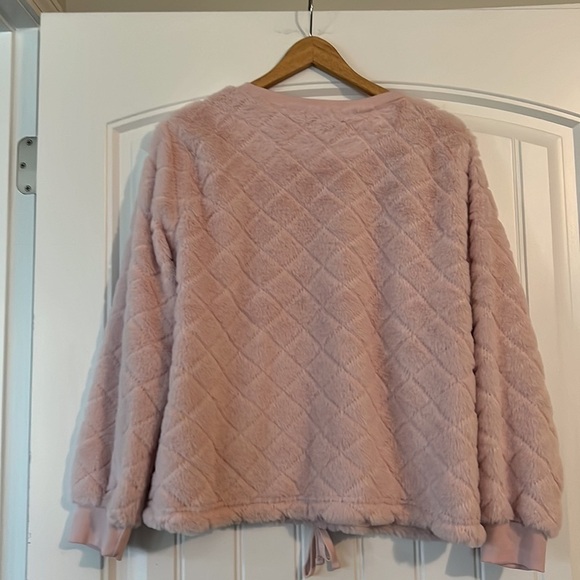 Steve Madden Faux Fur Sweater - Picture 5 of 6